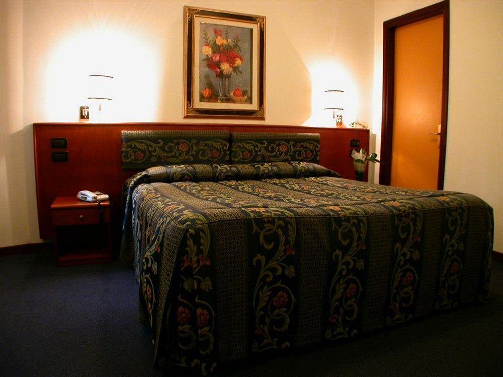 Hotel Cristallo Conegliano Esterno foto