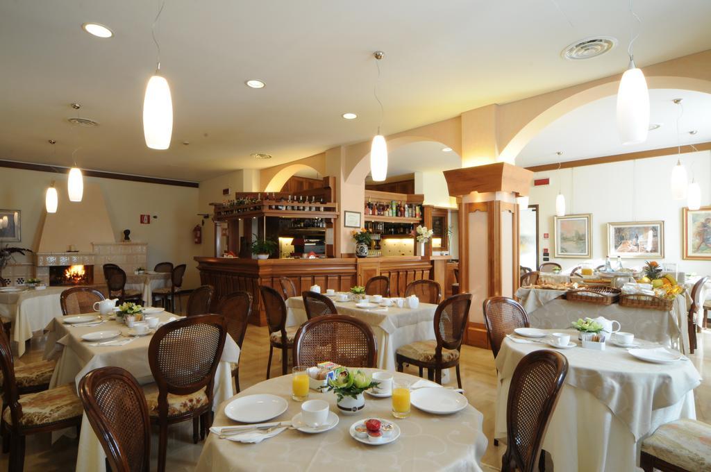 Hotel Cristallo Conegliano Esterno foto